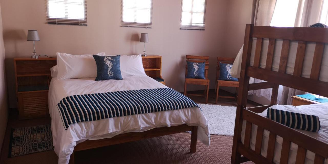 Starfish Guesthouse Людеріц Екстер'єр фото