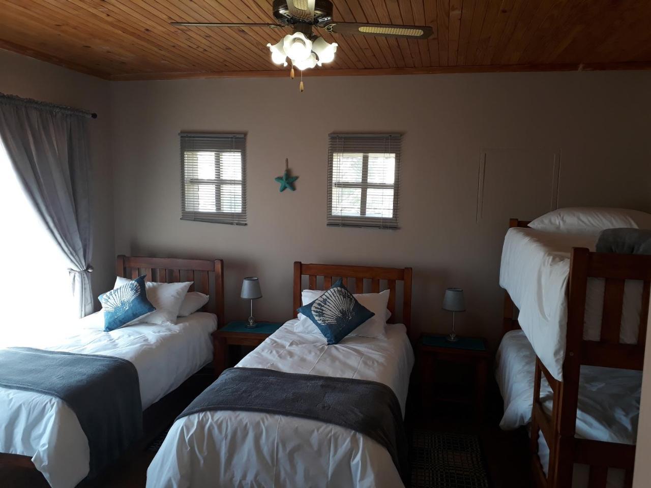 Starfish Guesthouse Людеріц Екстер'єр фото
