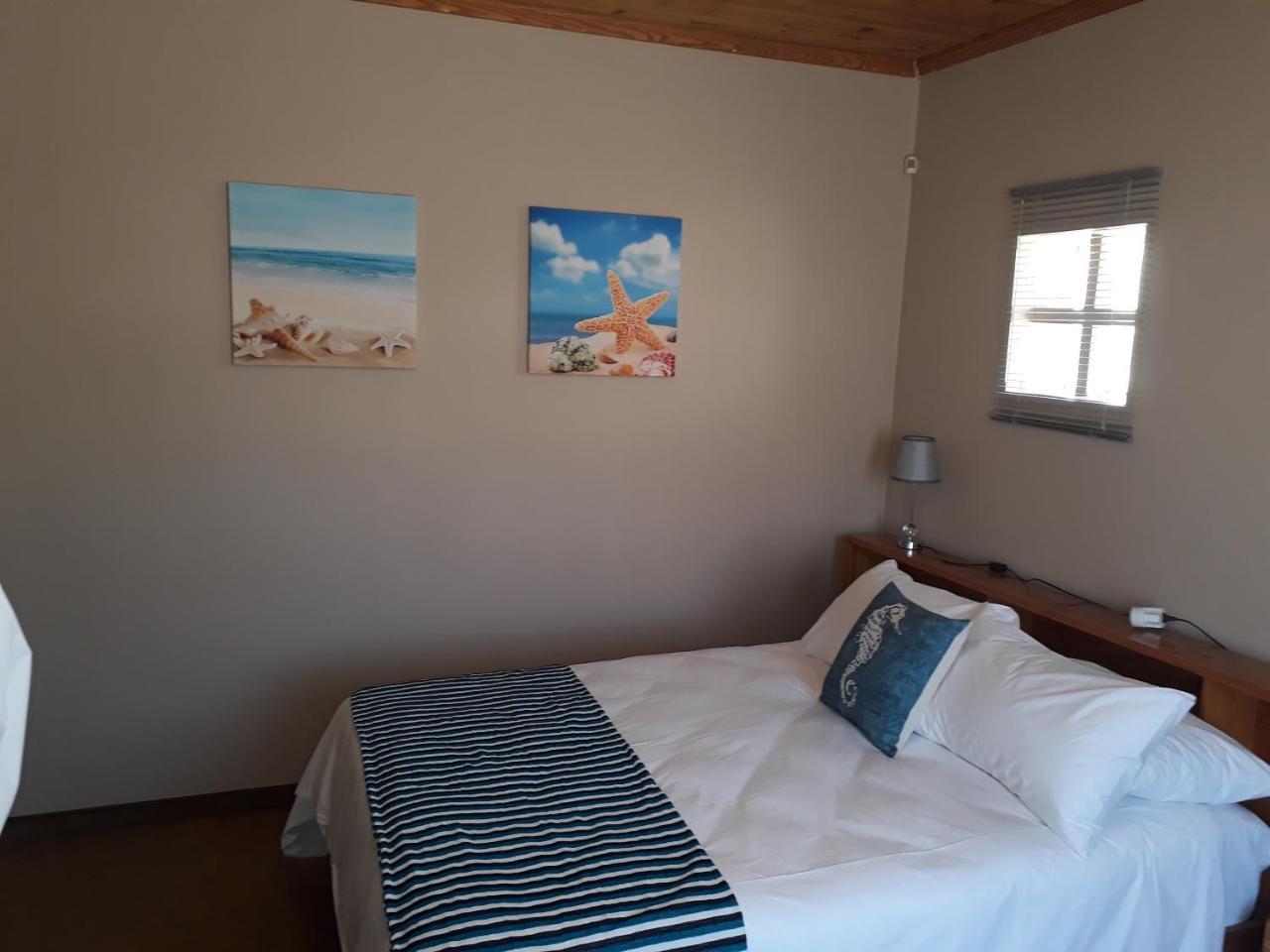 Starfish Guesthouse Людеріц Екстер'єр фото